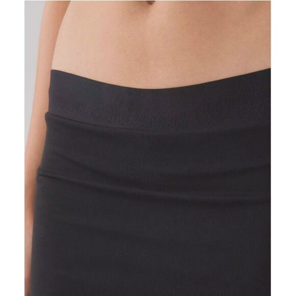 Lululemon Black Wunder Under Pant Roll Down Dance Cropped Leggings Size 6 - Picture 3 of 16